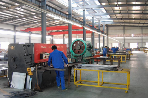 倉(cāng)儲(chǔ)貨架制造車(chē)間